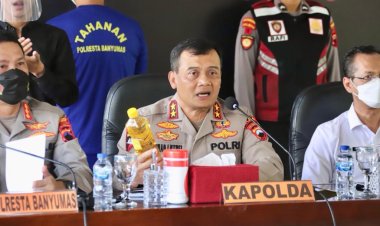 Polda Jateng Ungkap Kasus Peredaran Minyak Goreng Kemasan Tanpa Ijin Edar di Banyumas. 12 Ton Barang Bukti Disita