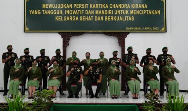 Persit KCK Koorcab Rem 071 PD IV/Diponegoro Peringati HUT Ke-76