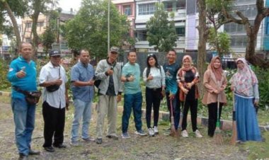 Kadispar OKU Al Farizi lakukan gerakan Jumat bersih