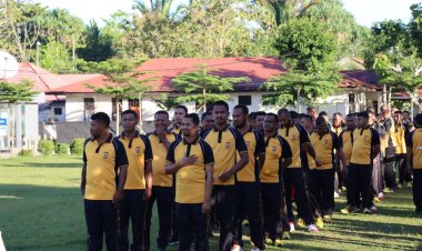 Tingkatkan Kesjas, Ratusan Personil Polres SBB Gelar Olahraga Bersama