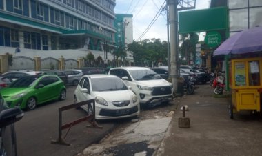 Semua Orang Punya Hak Termasuk Jalan Raya, Pemkot Tutup Mata !!