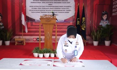 Petugas Rutan Kelas I Pondok Bambu Tandatangani Komitmen Pembangunan Zona Integritas