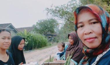 IBU SRI LESTARI SANG PEDAGANG SAYUR KELILING SIAP MENGABDIKAN DIRI MENJADI WAKIL RAKYAT DAN BERTANDING DI CALON LEGISTALIF 2024-2029