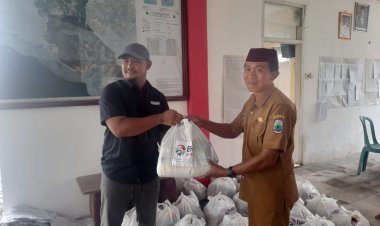 Bank BRI Cabang Sidomulyo Berikan Bantuan Sembako Kepada Warga Suak Yang Terkena Dampak Banjir