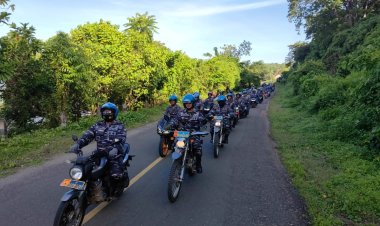 Peringati HUT TNI- AL Ke-77 : Lanal Morotai Touring Bakti Sosial