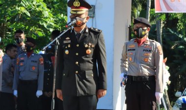 Polres Pulau Morotai Melaksanakan Ziarah Rombongan Di Taman Makam Pahlawan