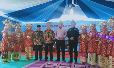 Gubernur HD Dan Bupati Lanosin Mulang Tiyuh Bersama IKA GUBA Di Desa Gunung Batu Kecamatan Cempaka