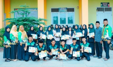 Ponpes Darul Amal, Berikan Ratusan Juta, Bagi Siswa Yang Berprestasi , Maupun Siswa Yang Kurang Mampu