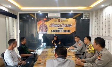 Program Jumat Curhat Polres Bogor Warga Masyarakat Masih Antusias Mendatangi Polres Bogor Untuk Curhat Terkait Permasalahan Yang Sedang Di Hadapi Dalam Mencari Solusi, Sharring Dan Jalan Keluar dari Curhattannya
