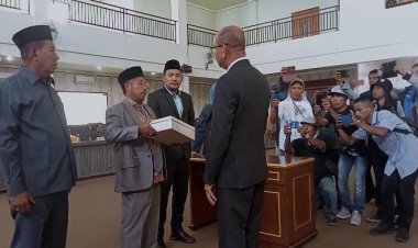 Penjabat Bupati  Kabupaten Seram Bagian Barat Dua Kali Tidak Hadir 