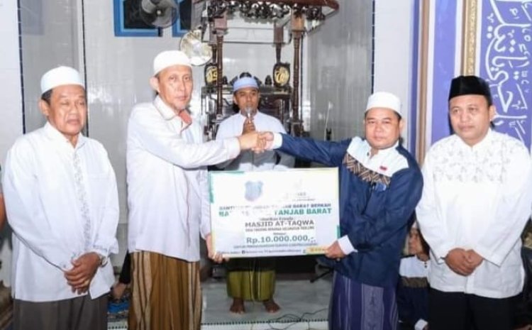 Sekda Tanjabbar Safari Ramadan ke Masjid At-Taqwa Tanjung Benanak