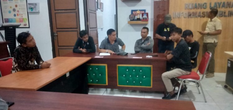 Diduga Main Curang KKN Dalam Seleksi Calon Panwascam, Puluhan Aktivis Unjukrasa Di Kantor Bawaslu Jeneponto