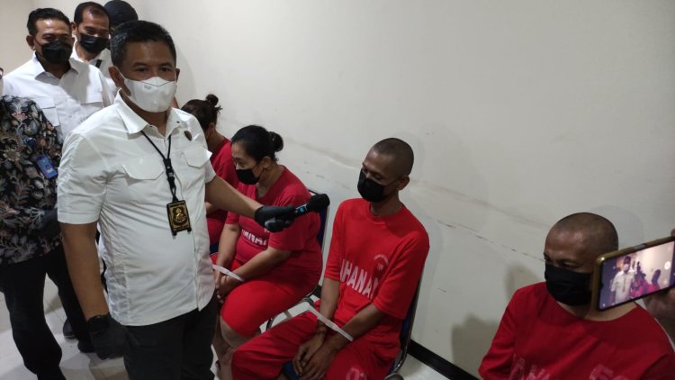 Ditresnarkoba Polda Jateng Gagalkan Pengedaran 3,5 Kg Sabu Dari Malaysia