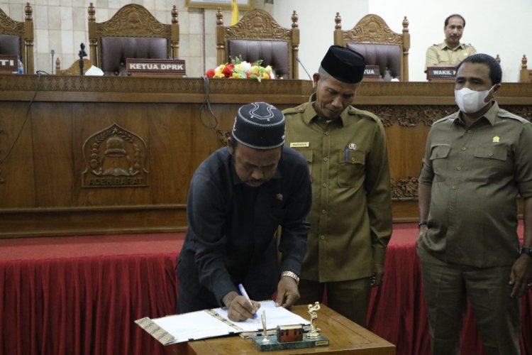 DPRK Aceh Barat Menggelar Penutupan Rapat Paripurna ke II