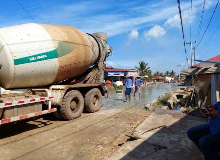 Lagi, Pemerintah Desa Morosi Terima Bantuan Pembangunan Jalan Desa Sepanjang 1,1 Km Dari PT VDNi
