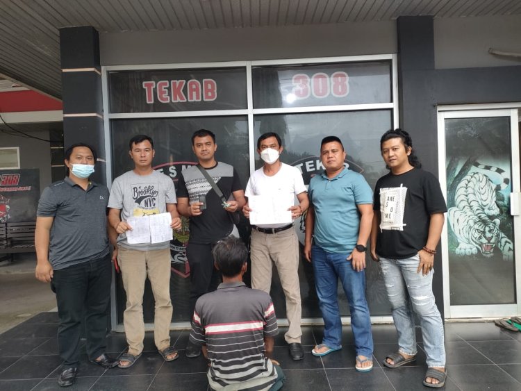 Pelaku Judi Togel Ditangkap Dirumahnya Oleh Tekab 308 Polres Lampung Tengah.