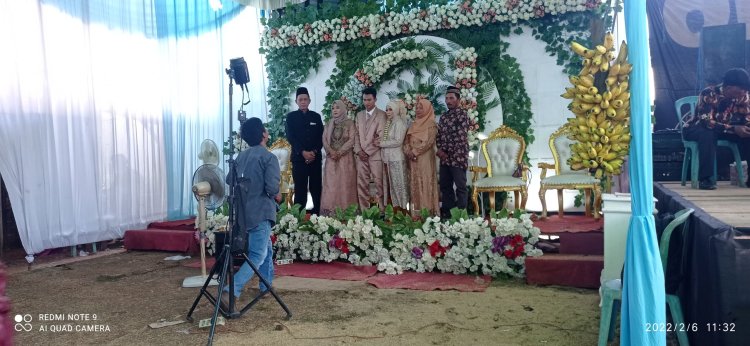 Ketua Alumni Yaprima Trimurjo Hadiri Resepsi Pernikahan Sanjaya Dan Siti Karmila
