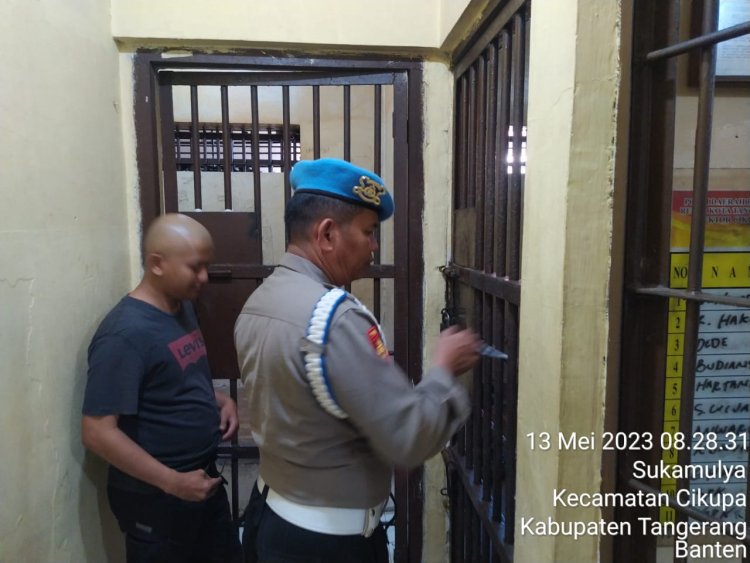 Pengecekan Tahanan Oleh Petugas Piket Fungsi Polsek Cikupa Wajib Hukumnya, Ini Alasan Kapolda Banten