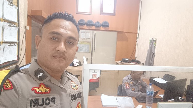 Aiptu Muhtar Nur Firdaus Cek Tahanan Didampingi Aipda Didi ms Kondusif