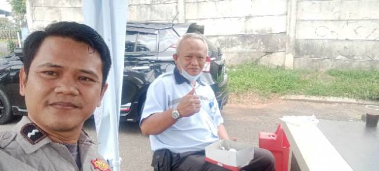 Aipda Harry Novriansyah Bhabinkamtibmas Polsek Cikupa Terus Gencar Polisi RW Wilayah Cikupa Polresta Tangerang Polda Banten