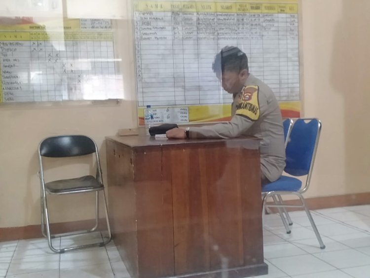 Polsek Cikupa, Bripka Novrizal Piket Jaga Tahanan, Isi Buku Mutasi, Pengawasan Dengan Kondisi Ruang Tahanan Tetap Kondusip