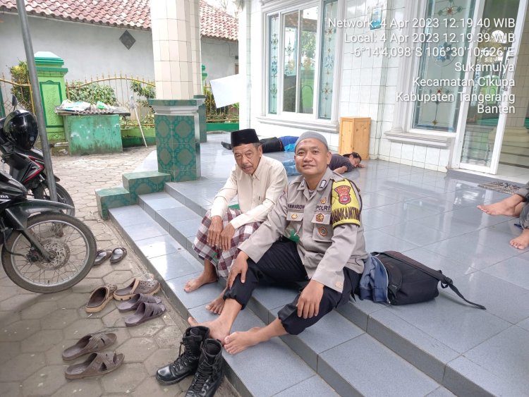 Bhabinkamtibmas Polsek Cikupa Menjalin Kedekatan Dengan Rukun ULama Umaro Dan Titip Pesan Jaga Kamtibmas Diwilayah Nya