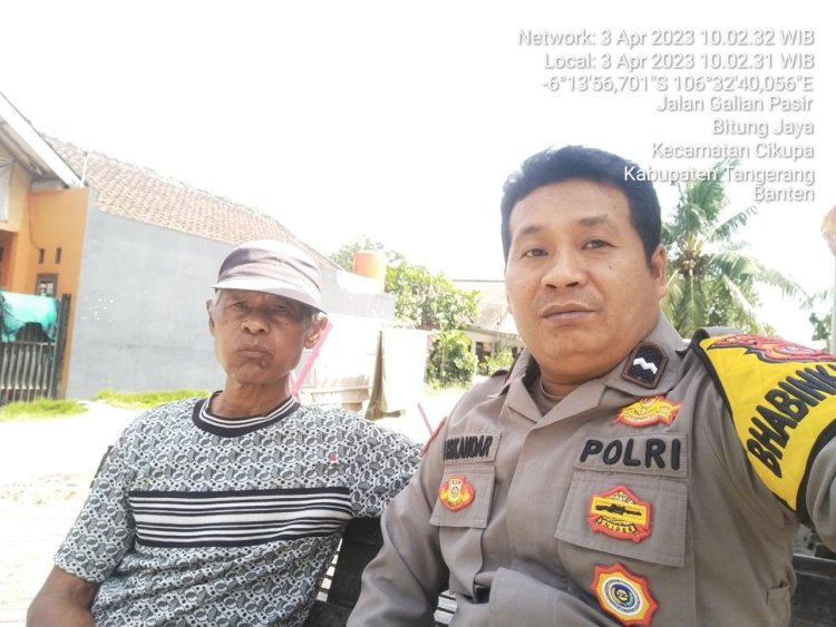 Giat Patroli Siang Hari, Anggota Bhabinkamtibmas Polsek Cikupa Sambang Tatap Muka Dengan Warga