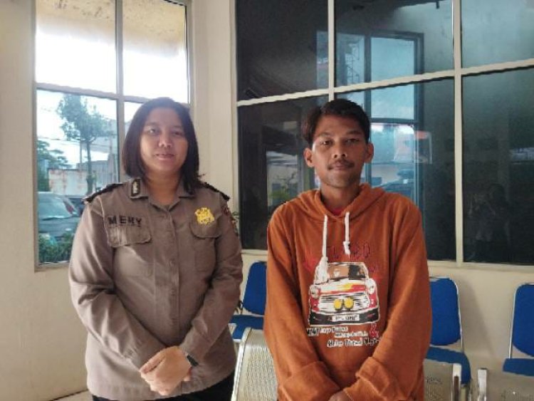 Briptu Mery Zona Marbun anggota SIUM polsek Cikupa Sambang Rw 04 Giat Polisi RW