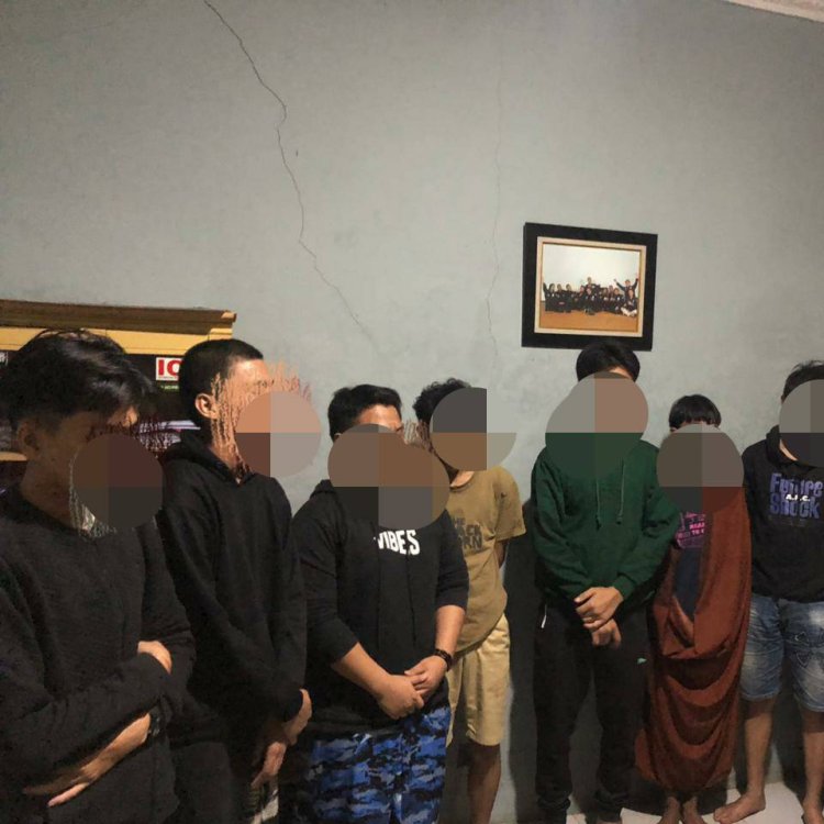 Patroli Mobile Anggota Polsek Cikupa Telah Mengamankan Sembilan Remaja Di duga Hendak Tauran Perang Sarung Jelang Sahur