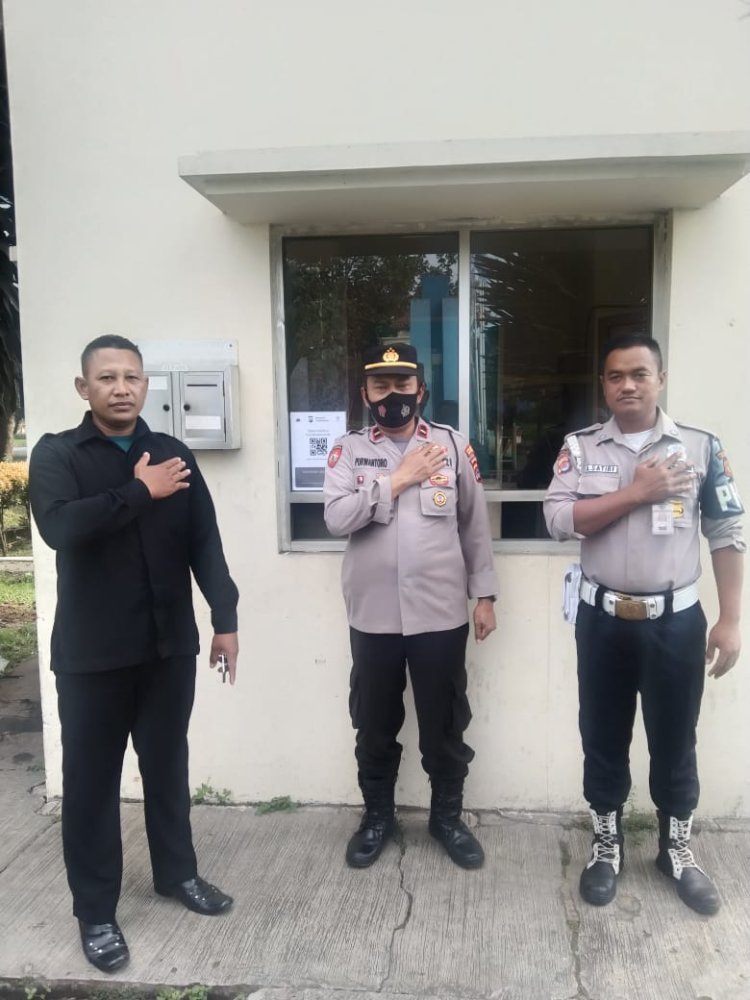 Laksankan Patroli Barcode, Jajaran Polsek Cikupa Polresta Tangerang Titipkan Pesan Kamtibmas