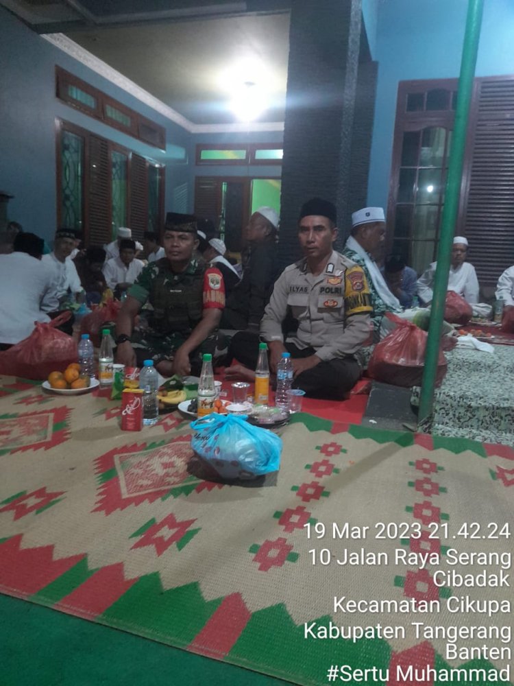 Bhabinkamtibmas Polsek Cikupa Hadiri Peringatan Isra Miraj dan Menyambut Bulan Suci Ramadhan di Desa Cibadak