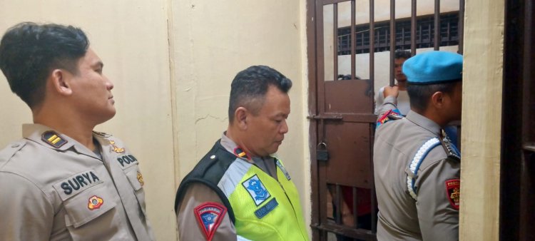 Pengecekan Ruang Tahanan oleh Piket Pawas Polresta Tangerang Di Mapolsek Cikupa