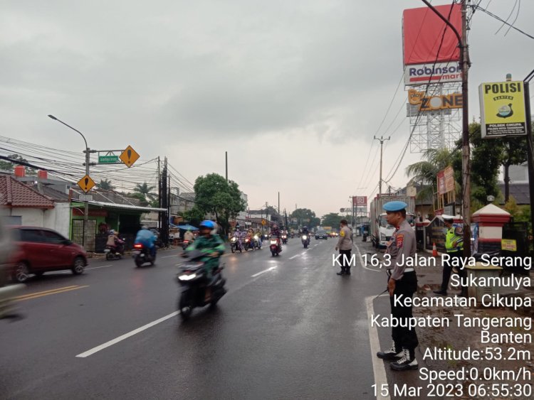 Kegiatan Protap Gatur lalin anggota Polsek Cikupa Di depan PT.CHINGLUH