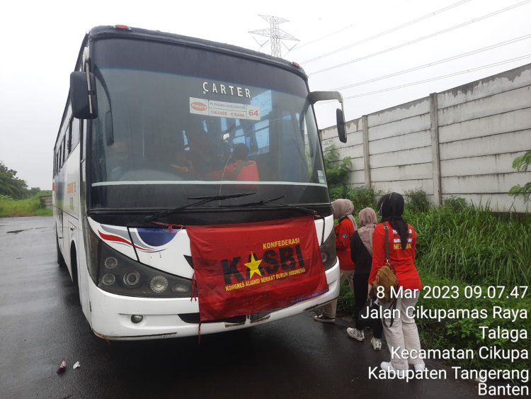 Pengamanan Keberangkatan Massa Serikat Buruh PUK KASBI PT. CLI Dan KASBI PT. KMK GS I ke Istana Negara di Jakarta