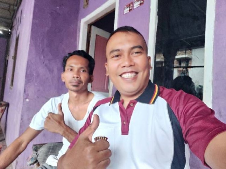 BRIPKA DEDE ANDRI NURROHMAN BHABINKAMTIBMAS POLSEK PANONGAN Dalam kunjungan polisi RW ke Kampung Cibango