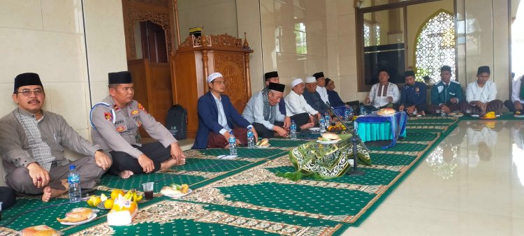 Kapolsek Cikupa Akp Imam Wahyu Pramono, S. IK, Aktif Ikuti Dalam Pengajian Rutin Bulanan ( MUI ) Bersama Warga