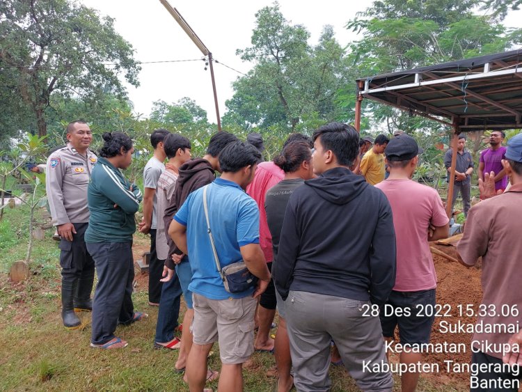 Lawatan Aiptu Mukhsodin Bhabinkamtibmas ke Rumah Duka