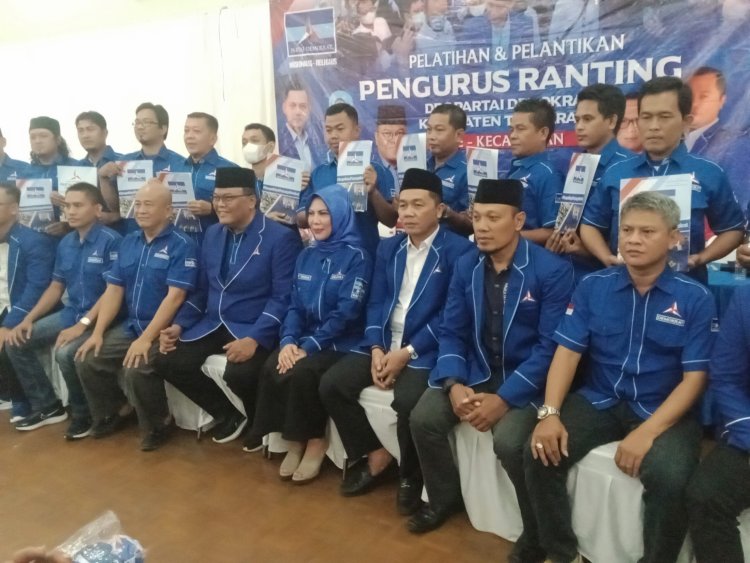 Ketua Fraksi DPRD Kabupaten Tangerang, Nonce Thendean, SH Hadiri Pelantikan Pengurus Ranting Partai Demokrat Tingkat Kecamatan Cikupa