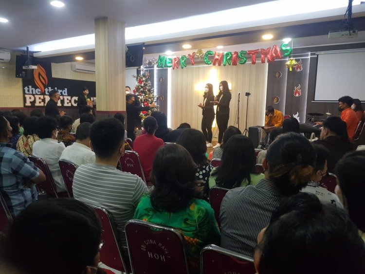 Personil Polsek Cikupa, Giat Pengamanan Ibadah Perayaan Natal Tahun 2022 Oleh Jamaat (GBI) Gereja Bethel Indonesia
