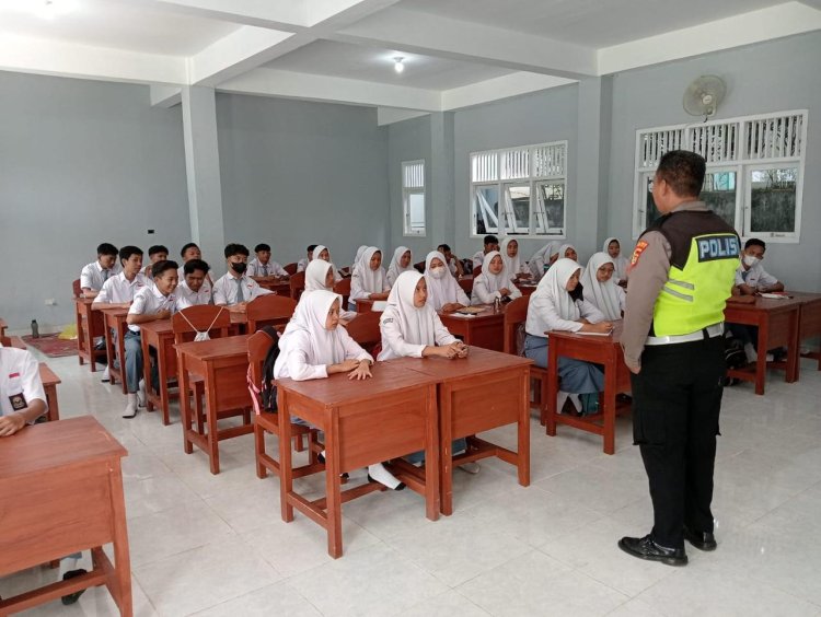 Sat Lantas Polres Metro Polda Lampung Sosialisasi Tata Tertib Berlalu Lintas di Sekolah