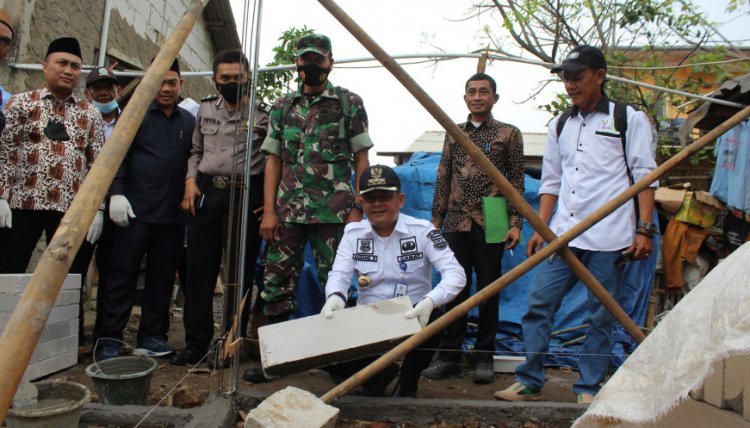 Program Gerakan Bersama Rakyat Atasi Kawasan Padat Kumuh Miskin (Gebrak Pakumis) 55 Rumah Di Kecamatan Kosambi