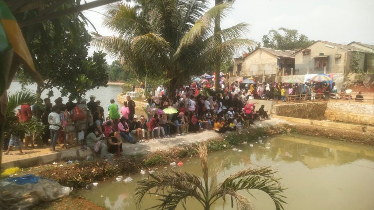 Yayasan E-Troppers Bersama Desa Waringin Jaya Melouncing Setu Kandang Sapi