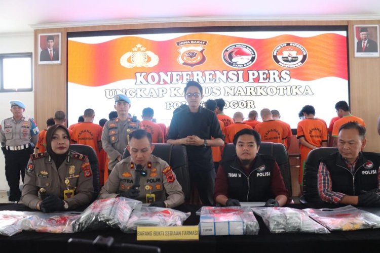 Ungkap Kasus Penyalahgunaan Natkotika dan Sediaan Farmasi, Polres Bogor Amankan 21 Orang Tersangka