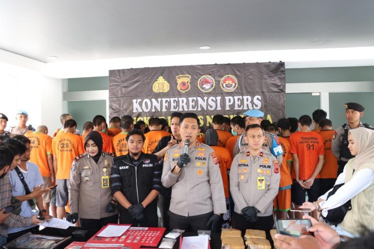 Ungkap Jaringan Peredaran Narkotika, Polres Bogor Amankan Barang Bukti Ganja Seberat 6,03 KG dan Berbagai Jenis Narkotika