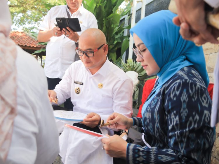 Dorong Kemang Jadi Kampung Batik, Pemkab Bogor Bersama Dekranasda Bekali Masyarakat Keterampilan Membatik