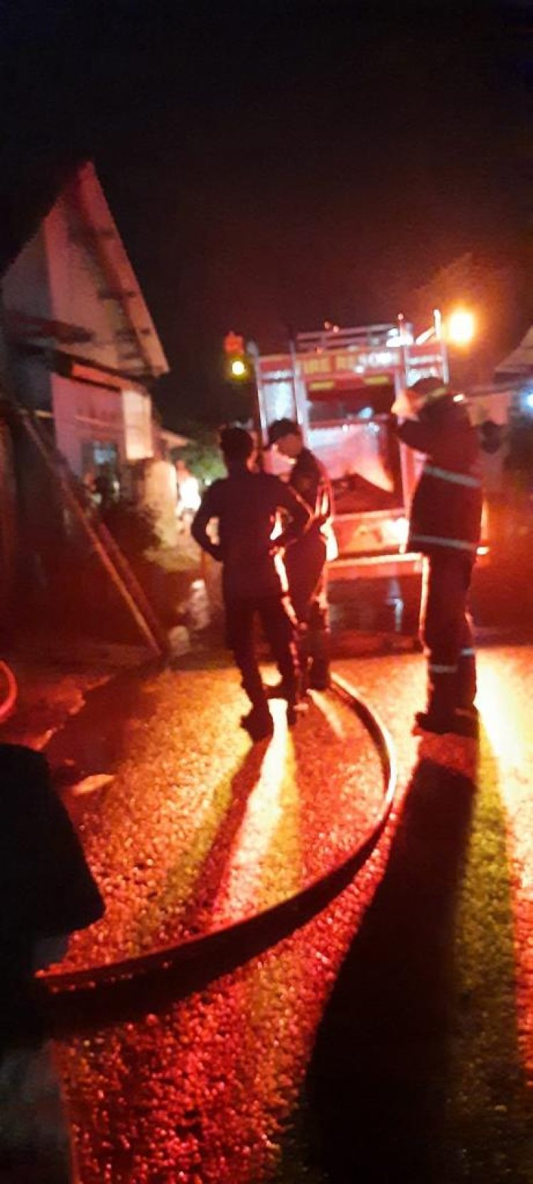 Diduga Akibat Korsleting Listrik, Satu Rumah Warga di Cibungbulang Bogor Hangus Terbakar