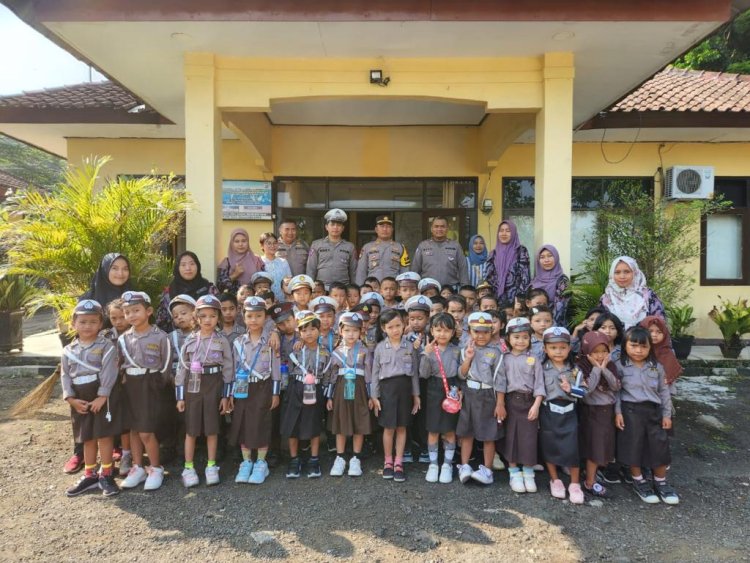 Giat Polisi Sahabat Anak Polsek Babakan Madang