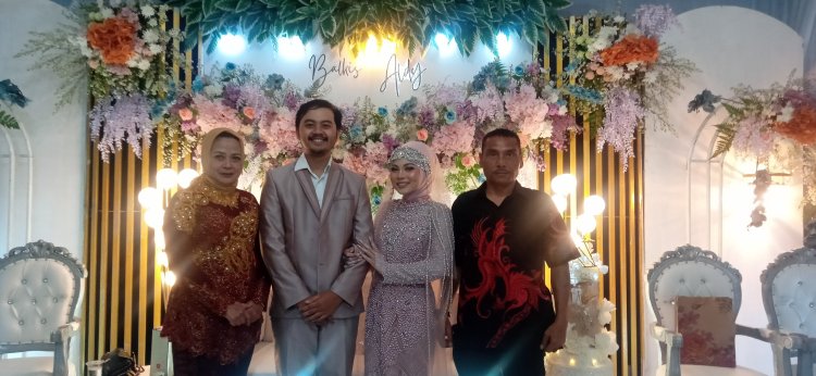 Selamat berbahagia keluarga besar bapak Hendra