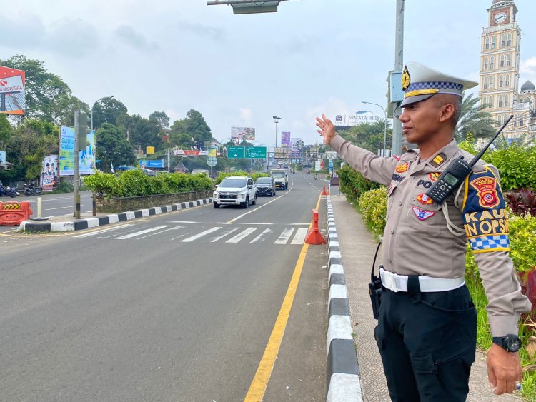 Antisipasi Kepadatan di Kawasan Puncak, Satlantas Polres Bogor Siagakan Personil Dilokasi Wisata