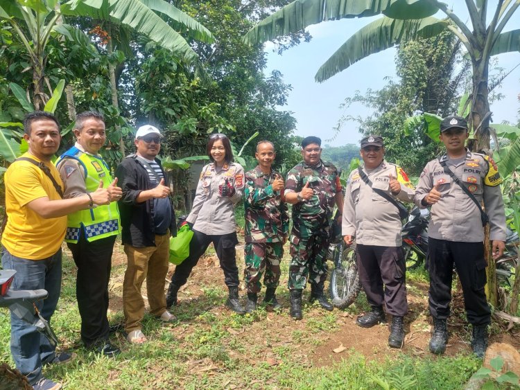 WUJUDKAN SINERGITAS TNI POLRI POLSEK KLAPAJUNGGAL LAKUKAN SAMBANG WARGA BERSAMA - SAMA